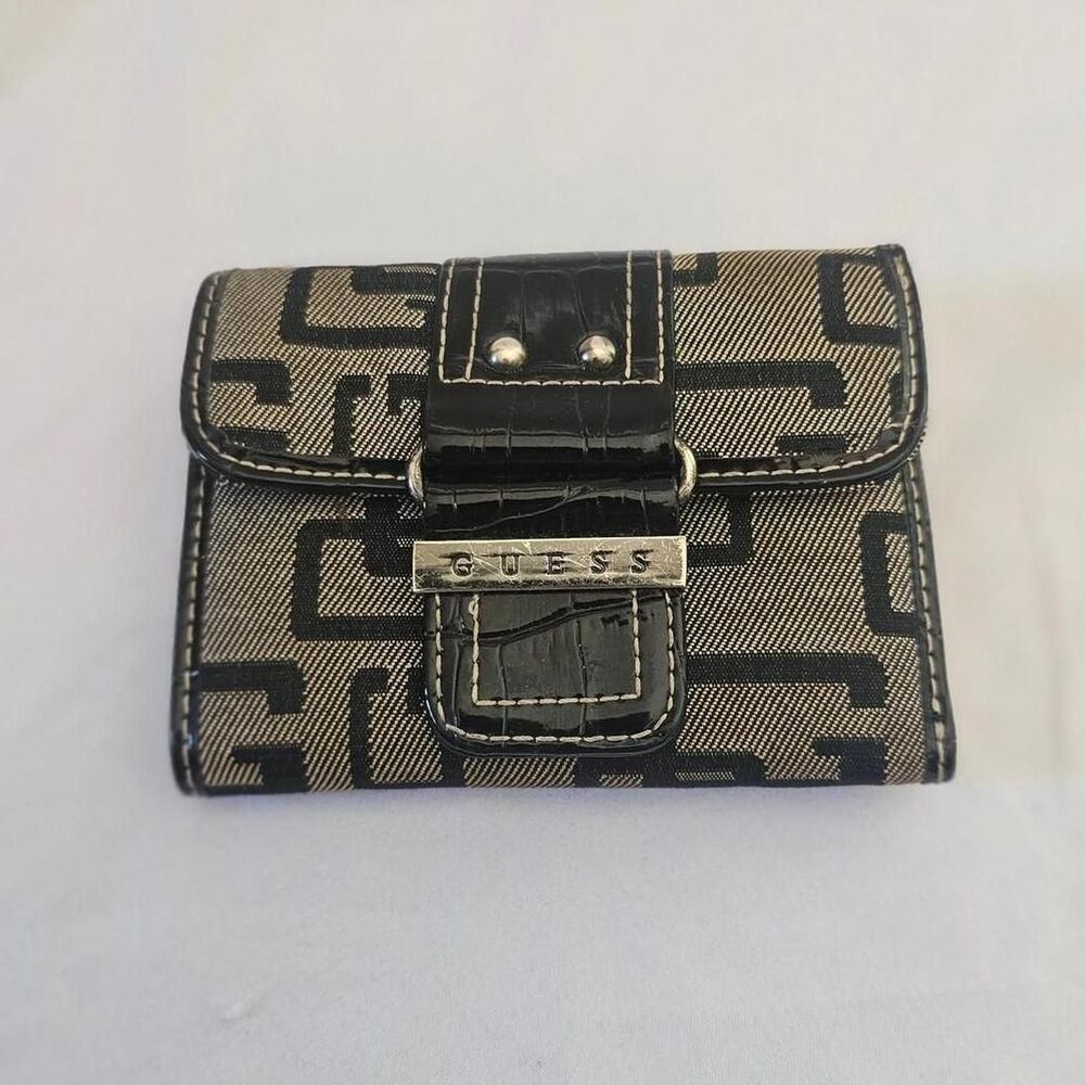 guess brown patterned y2k vintage deadstock wallet